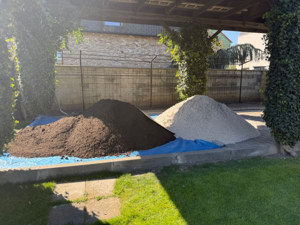 Trávníkový substrát a křemičitý písek