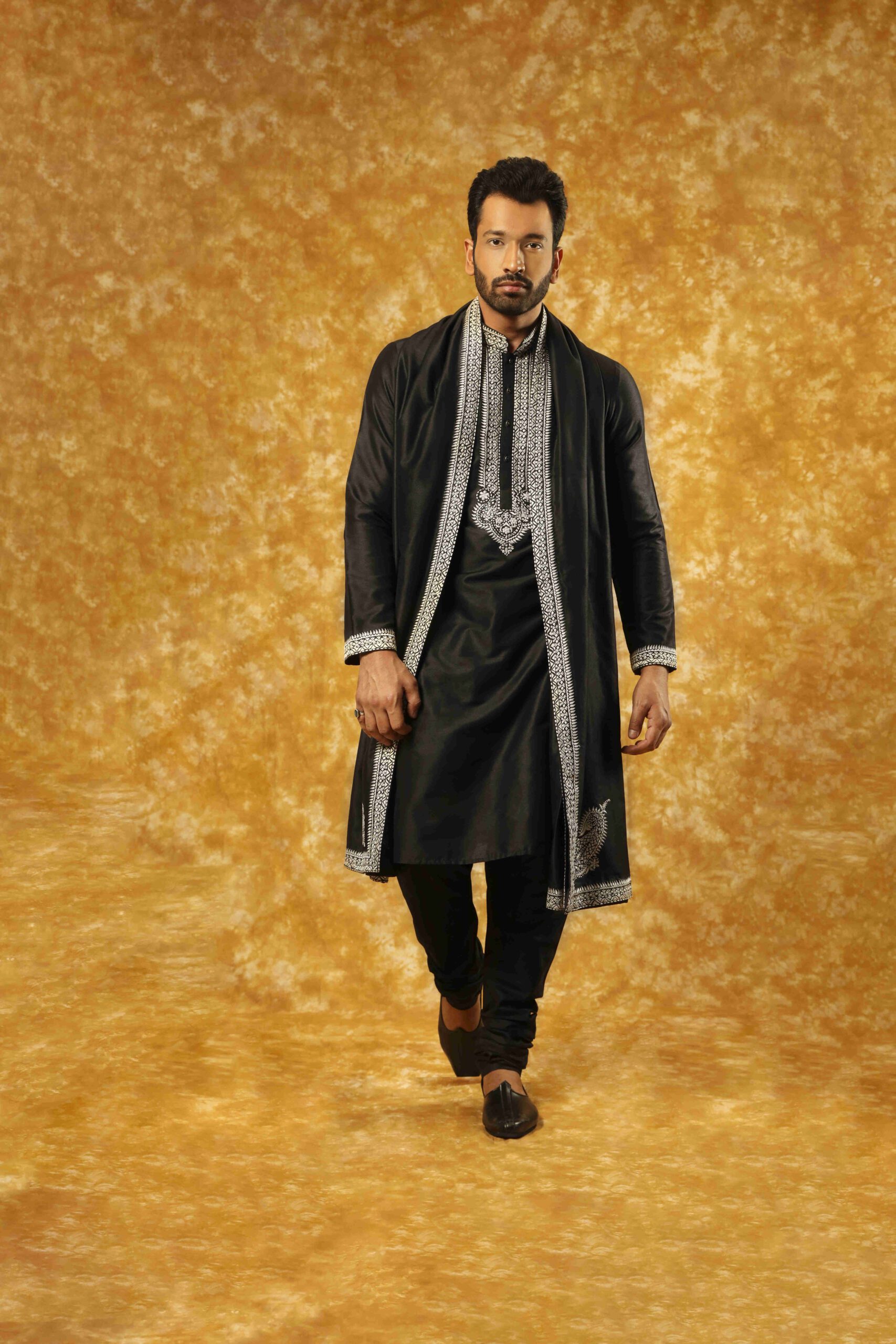 Black Chanderi Silk Kurta with Machine Embroidery