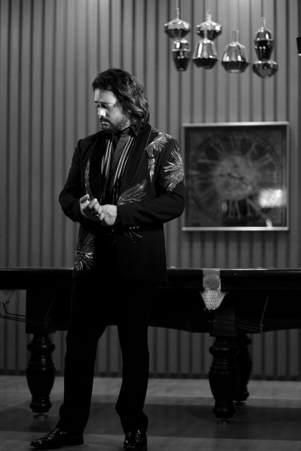 black tuxedo coat pant suit for men