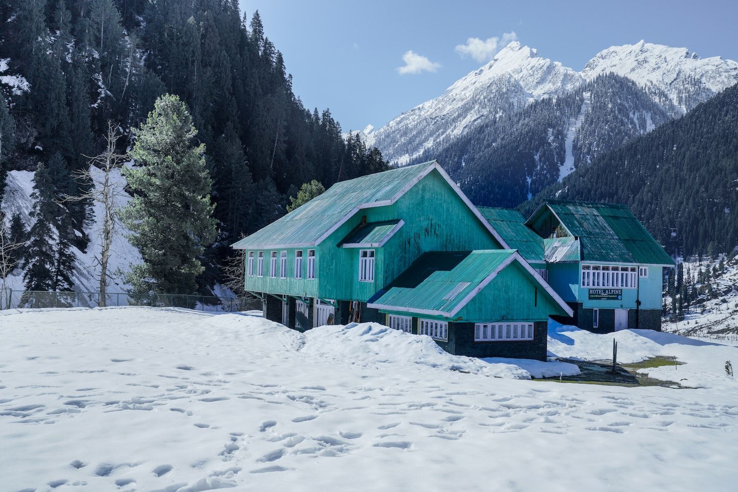 kashmir tour packages heena travels