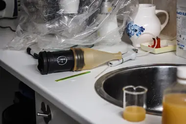 Nástroje pro odebírání spermatu kozla - Nevinné oběti