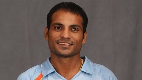 Indian bowler Joginder Sharma's father stabbed and robbed
