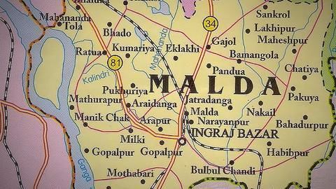 Smuggling fake currency through West Bengal's Malda