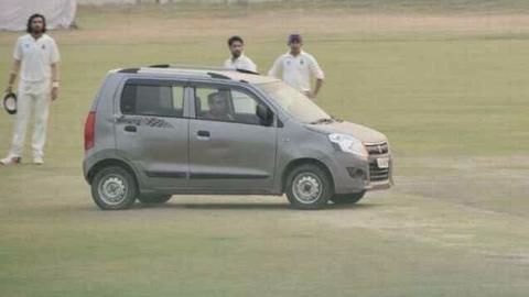 Ranji match halted after bizarre disruption
