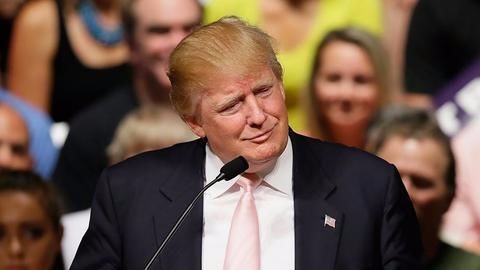 Trump to reform regulations governing banking sector