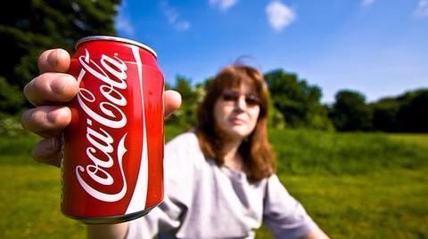 US Man finds dead mouse in Coca-Cola can