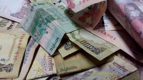 Can petitioners deposit demonetized notes again?
