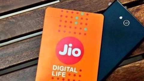 Jio's new offer: 4G VoLTE phone