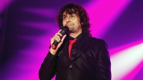 Sonu Nigam in soup after protesting mosque's azaan