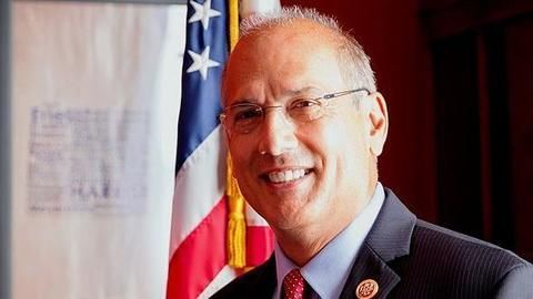 Trump's drug czar nominee tries relaxing opioid restrictions