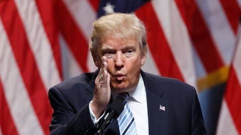 Border wall: Will Trump shut down US government?