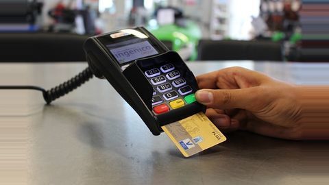 Center pushes cashless payments across India