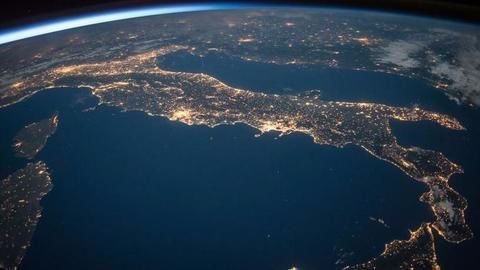 Google Earth decks itself up before Earth Day