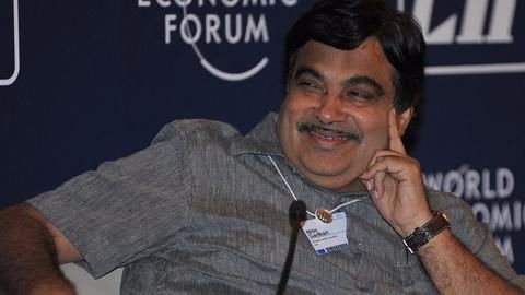 Gadkari warns automakers averse to change