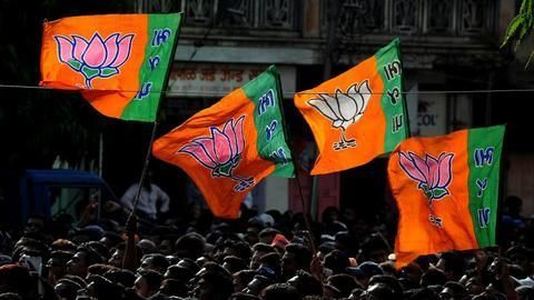 Politicians react to Gujarat elections