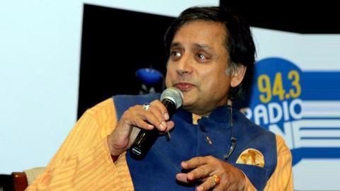Shashi Tharoor trolled for mocking Manushi Chhillar