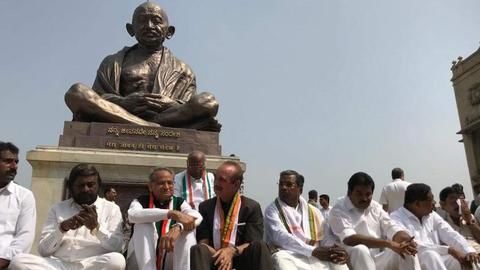 Congress-JD(S) MLAs taken to Hyderabad in bus