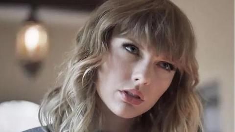 Bank robber tries to impress Taylor Swift with stolen cash Bank robber tries to impress Taylor Swift with stolen cash