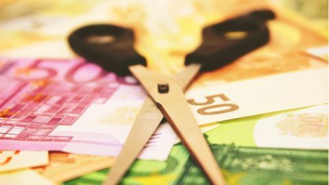Remuneration guidelines for insurance company chiefs
