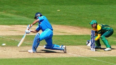 Story behind Dhoni's 'helicopter shot'