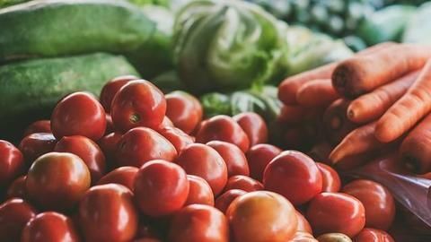 Farmers struggling to offload their harvest