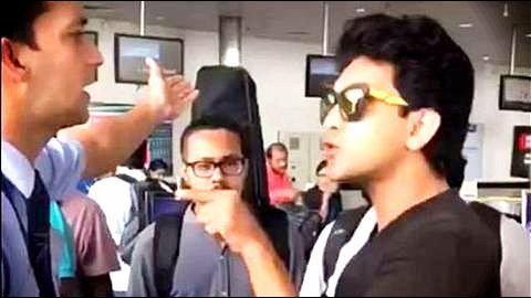 Singer Aditya Narayan refuses to pay excess-baggage charges