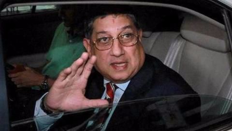 Srinivasan looks to return to BCCI