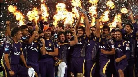 How did KKR manage a turnaround?