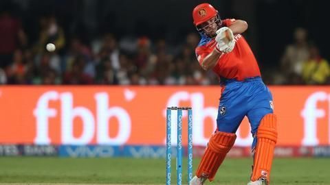 IPL 10: RCB vs GL - Updates!