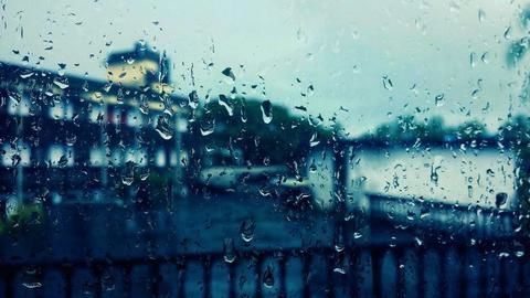 Heavy rain disrupts flight services in Chennai