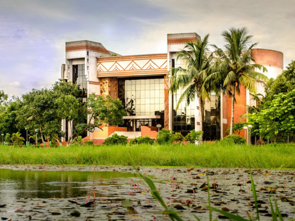 Indian Institute of Management Calcutta (IIMC)