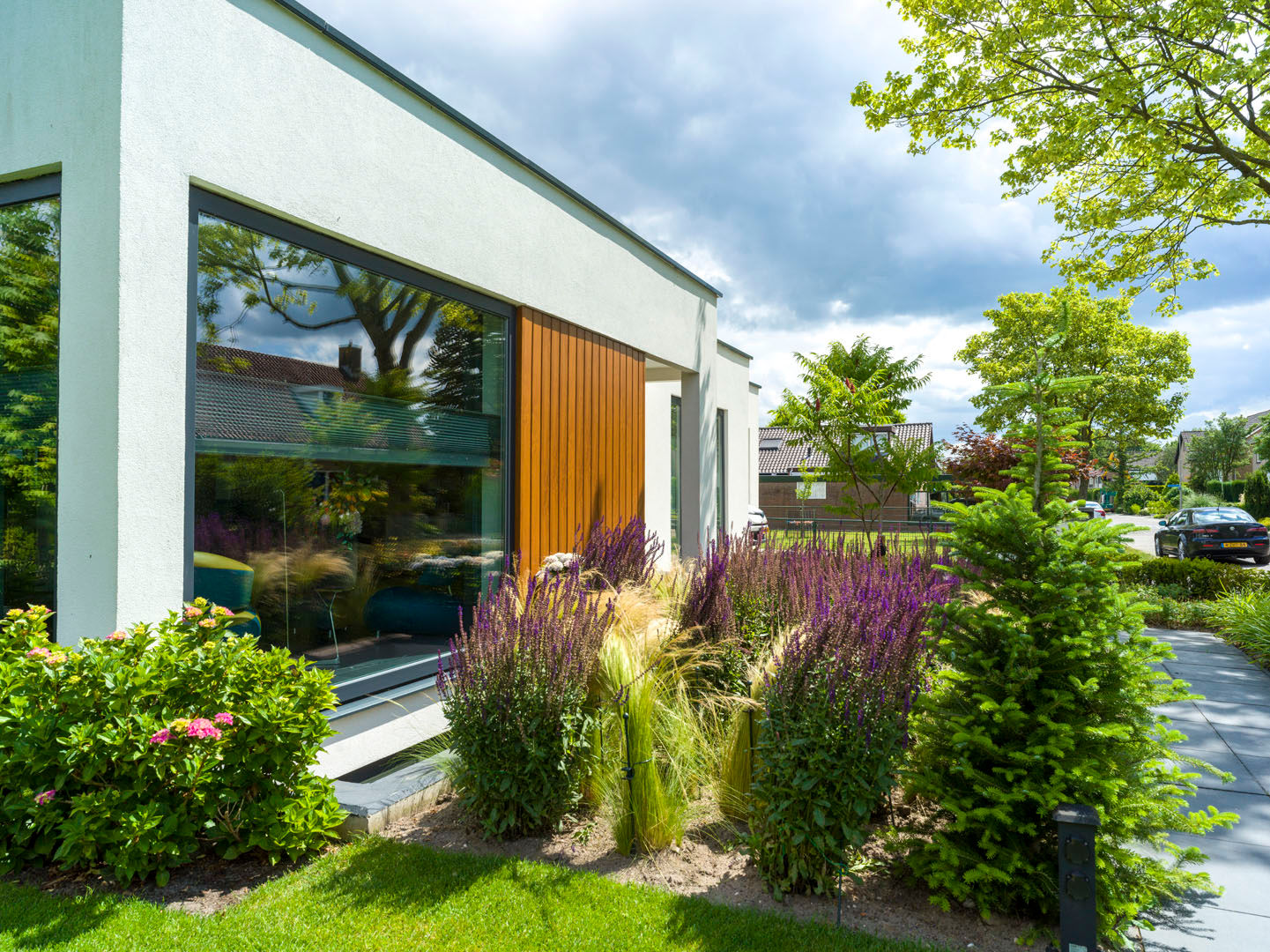 Een door Bruggeman Hoveniers aangelegde tuin