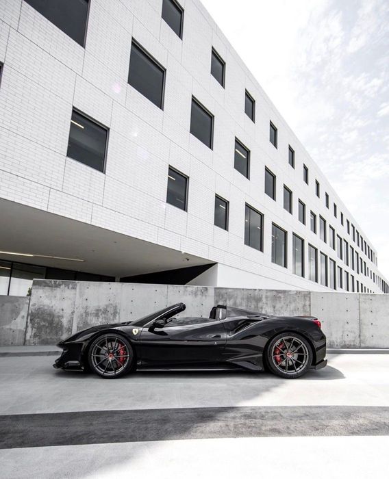 Ferrari 488 Pista