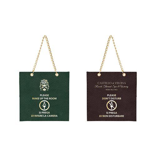 Cartellino Quadrato "Non Disturbare e Rifare la Camera" in Ecopelle con Catenella