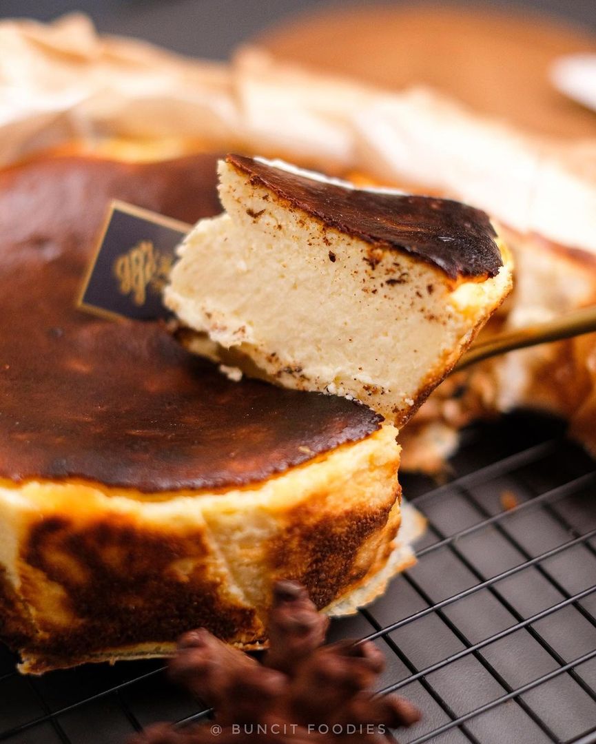 10 Tempat Berburu Basque Burnt Cheesecake Terenak di Jakarta Nibble