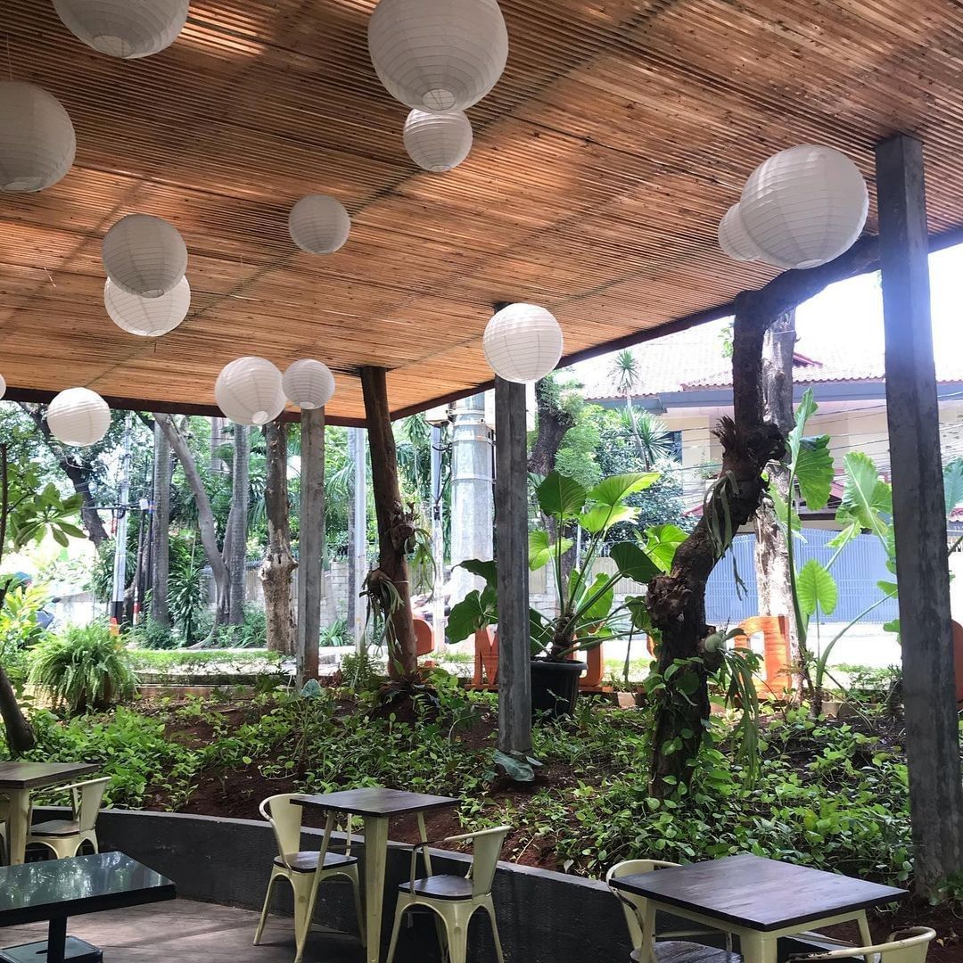 10 Cafe Outdoor di Jakarta Selatan, Pas Buat Me Time! - Nibble