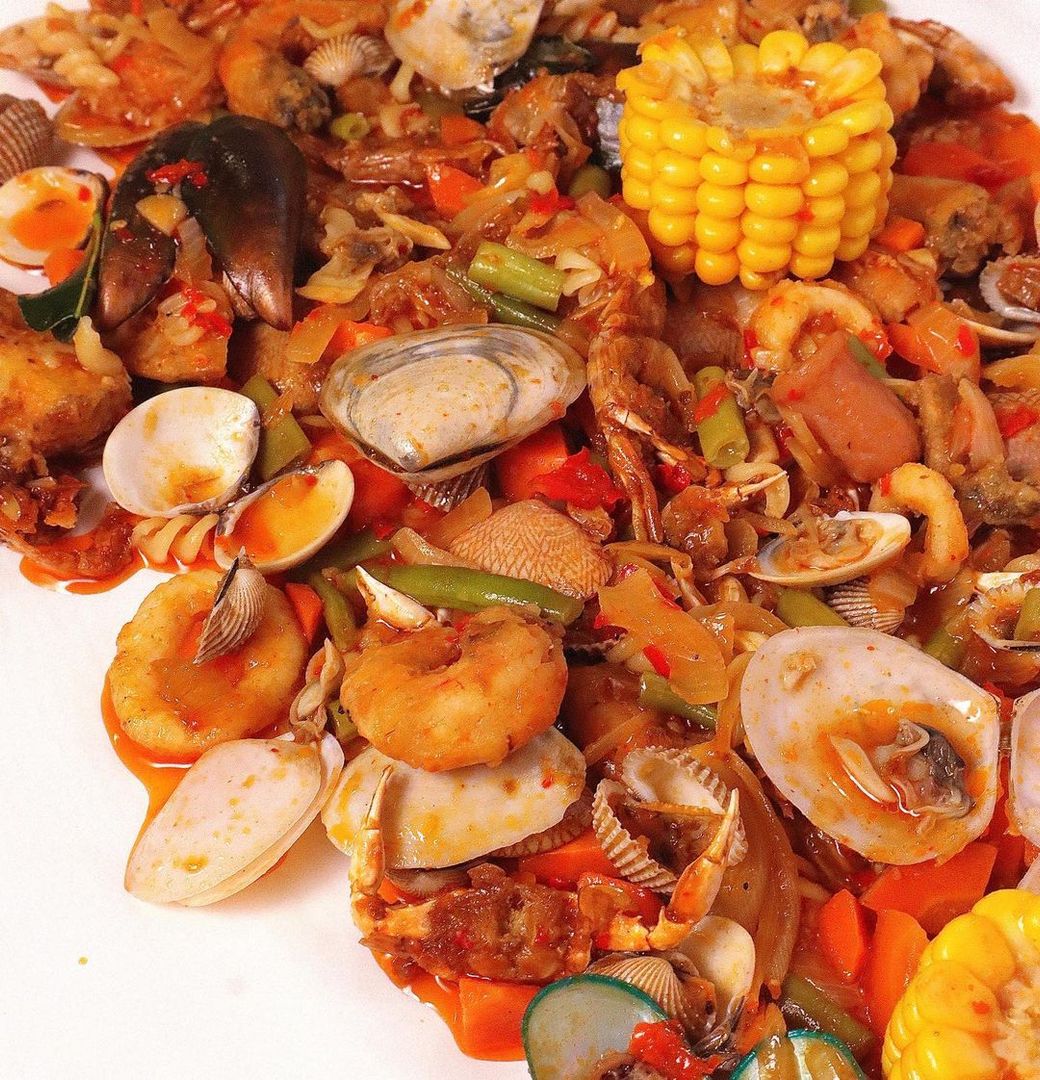 10 Tempat Makan Seafood di Bandung Paling Endeus - Nibble