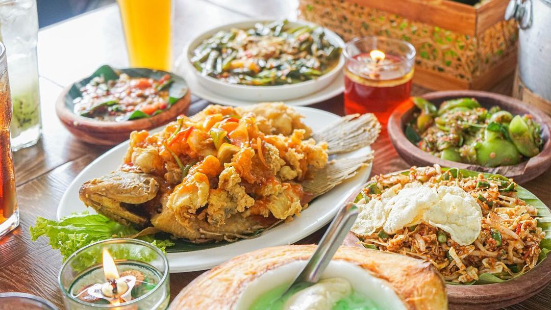 10 Rumah Makan Sunda di Bandung, Ngeunah Pisan! - Nibble