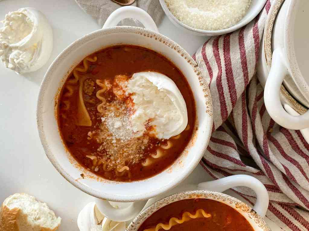 Easy Weeknight Lasagna Soup