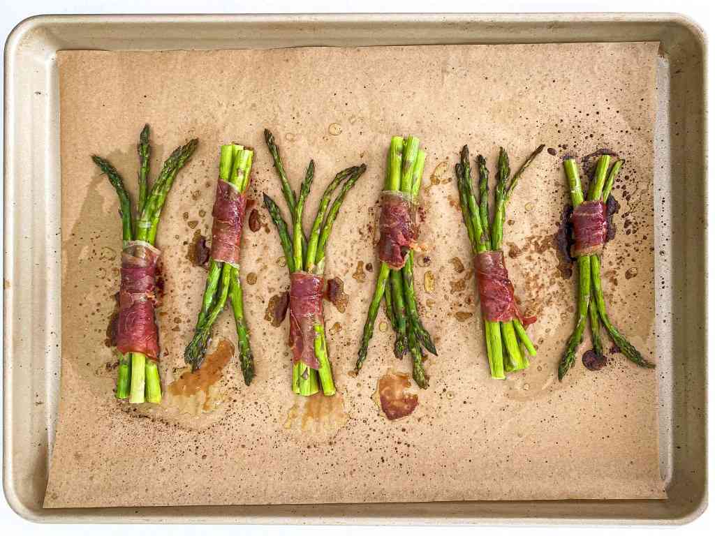 Brown Sugar Prosciutto Asparagus Bundles