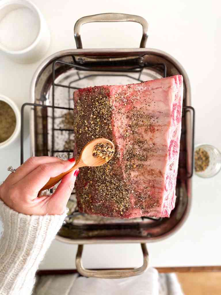 Scrumptious Pepper-Crusted Roast Beef (Standing Rib-Roast)