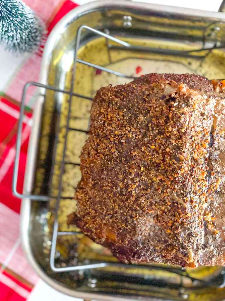 Scrumptious Pepper-Crusted Roast Beef (Standing Rib-Roast)