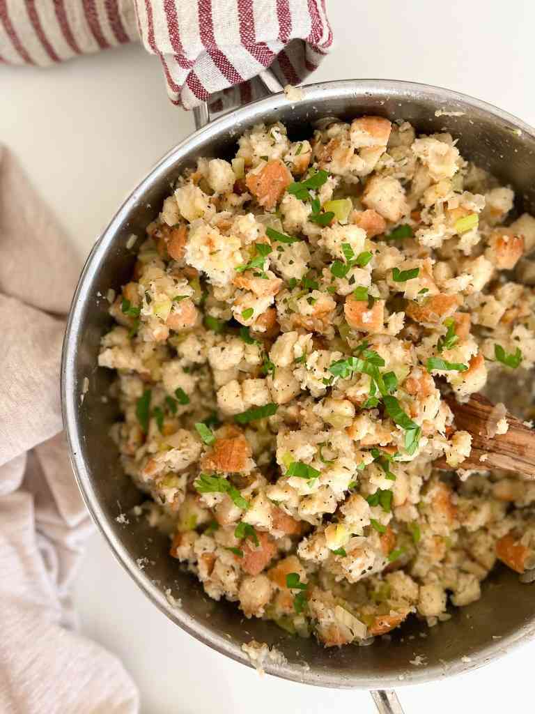 BEST Baked Stove Top Stuffing Recipe {Stove Top Stuffing Directions VIDEO}  - Key To My Lime