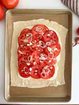 Tomato Galette with sliced tomatoes, garlic and shallots