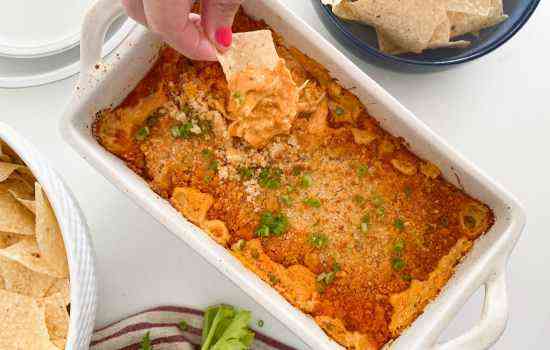 Buffalo Chicken Dip with a Buttery Parmesan Breadcrumb Crumble