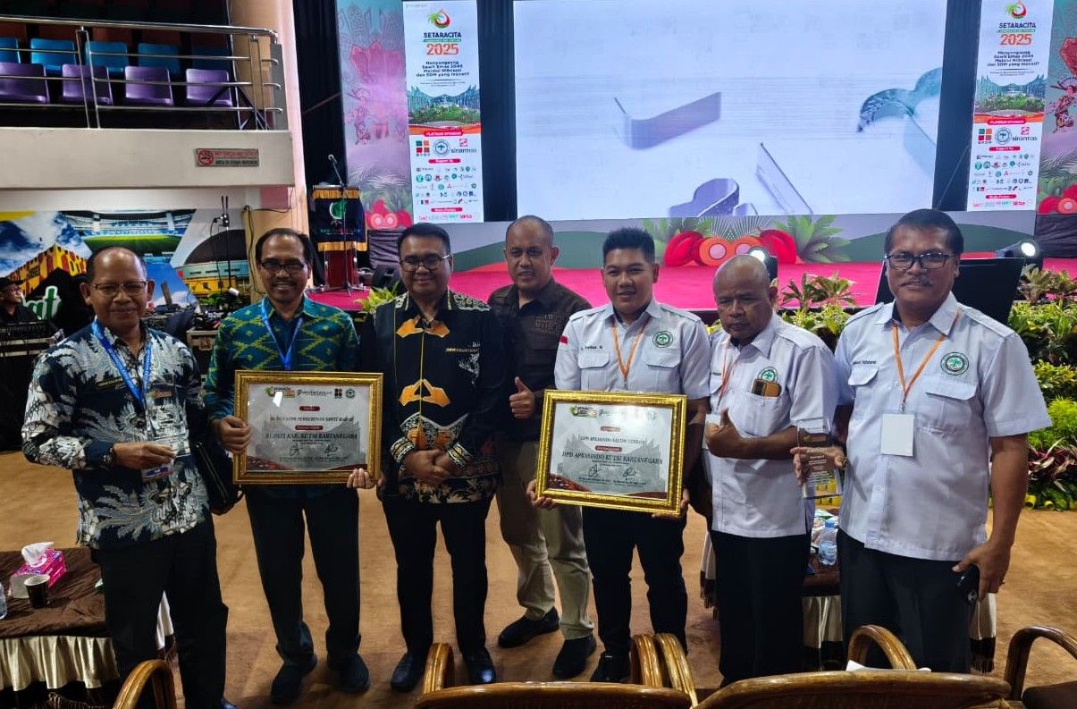 https://ik.imagekit.io/nihigiuvu/Kadisbun%20dan%20Jajaran(1).jpeg?updatedAt=1758118216136