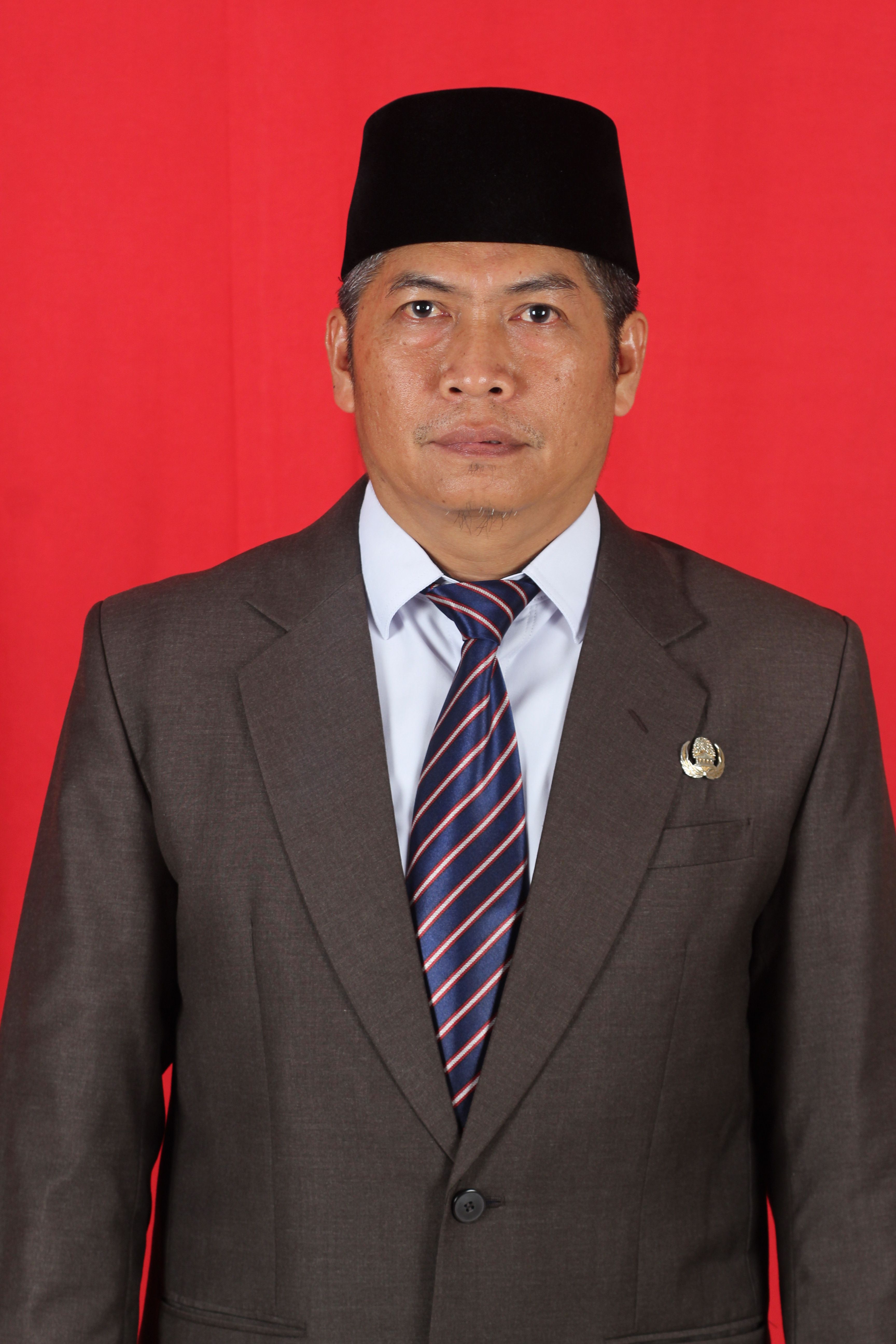 https://ik.imagekit.io/nihigiuvu/M.%20taufik%20Rahmani,%20SP.,MP%20(Sekretaris)?updatedAt=1750040303807