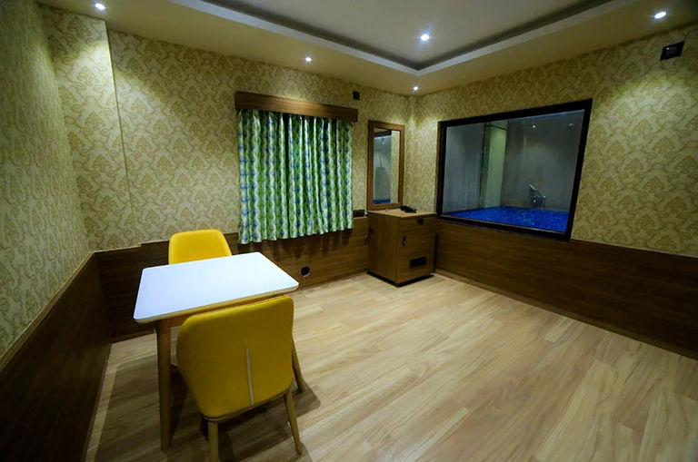 Niladri Inn Cabana Presidential Suit