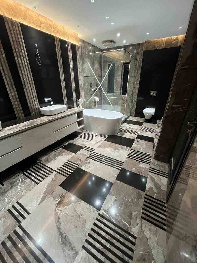 Bathroom in punjabi bagh