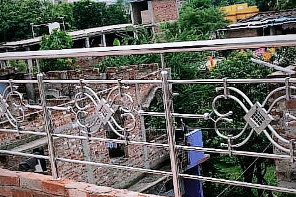 Railing Design in Steel Railing